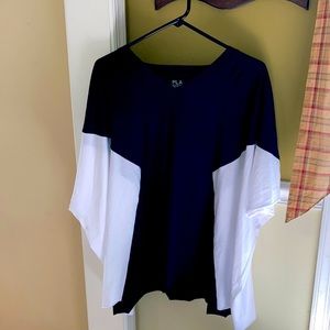 Planet by Lauren G Pima cotton color block v neck